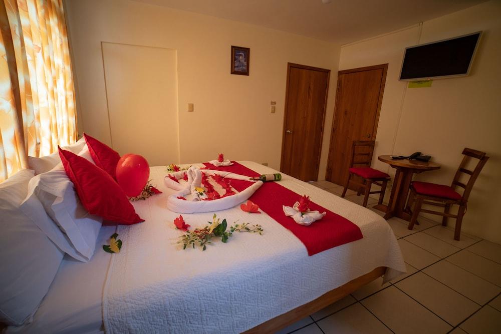 Hotel Red Booby プエルトアヨラ エクステリア 写真